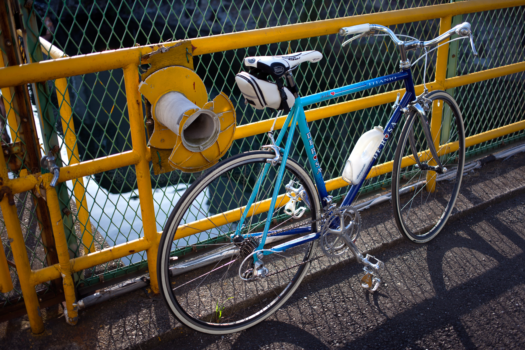 DE ROSA Titanio in geometric